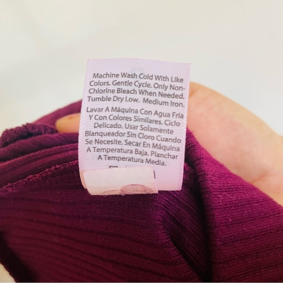 Time & Tru woman’s wide leg flowy pants size S ribbed pockets burgundy casual - Picture 3 of 8